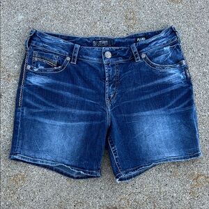Silver Suki Fluid Dark Blue Jean Shorts W34/L4